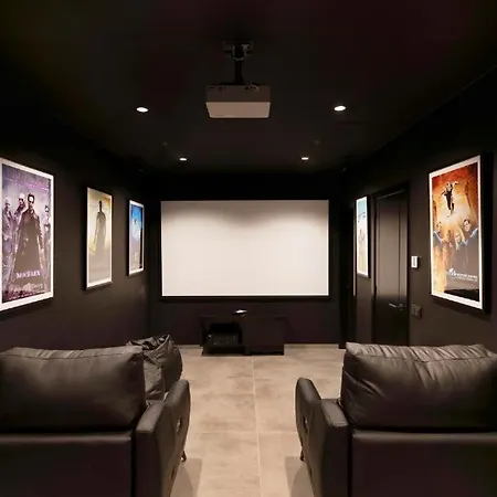 וילה 7 Bedroom - By Apricus Holidays *