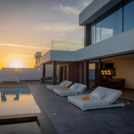 7 Bedroom - By Apricus Holidays Villa Costa Adeje (Tenerife)