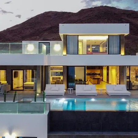 7 Bedroom - By Apricus Holidays Villa Costa Adeje (Tenerife)